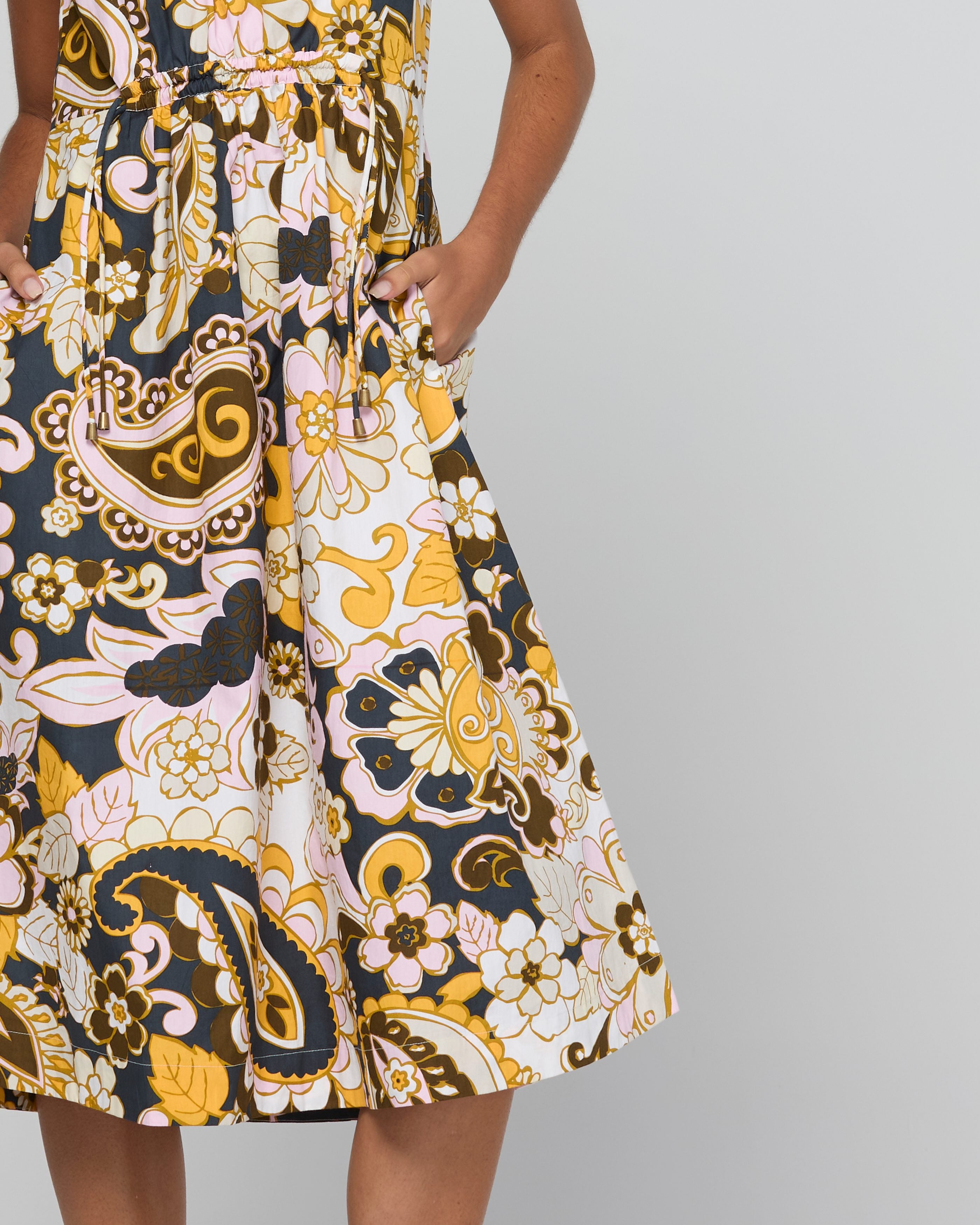 Carmen Dress - Thema