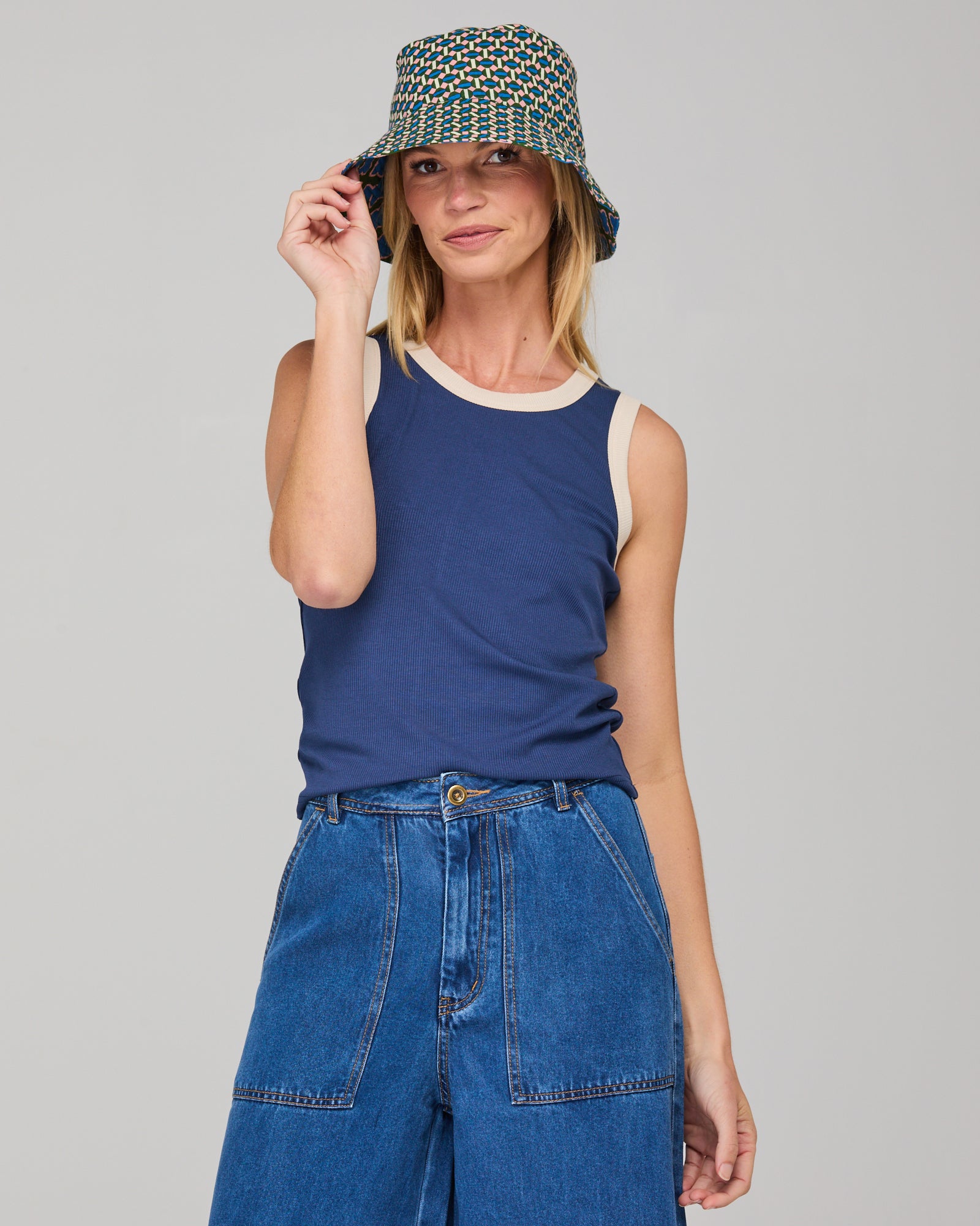 Bucket Hat Short Brim - Sakura/Yumi