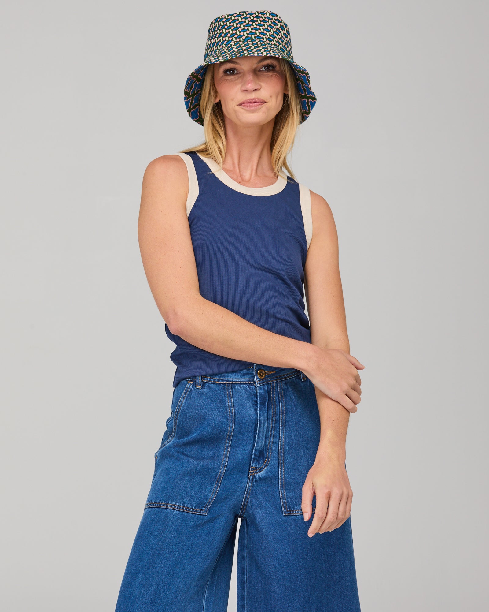 Bucket Hat Short Brim - Sakura/Yumi